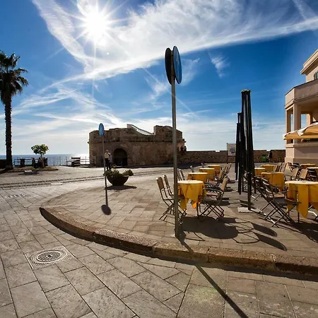 Alghero Old Town Gem- Walk To Sea Beach Ramparts Apartamento *